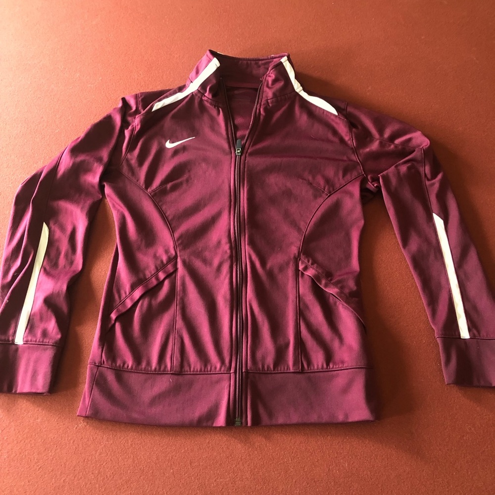 NIKE Team Burgundy Jacket size S